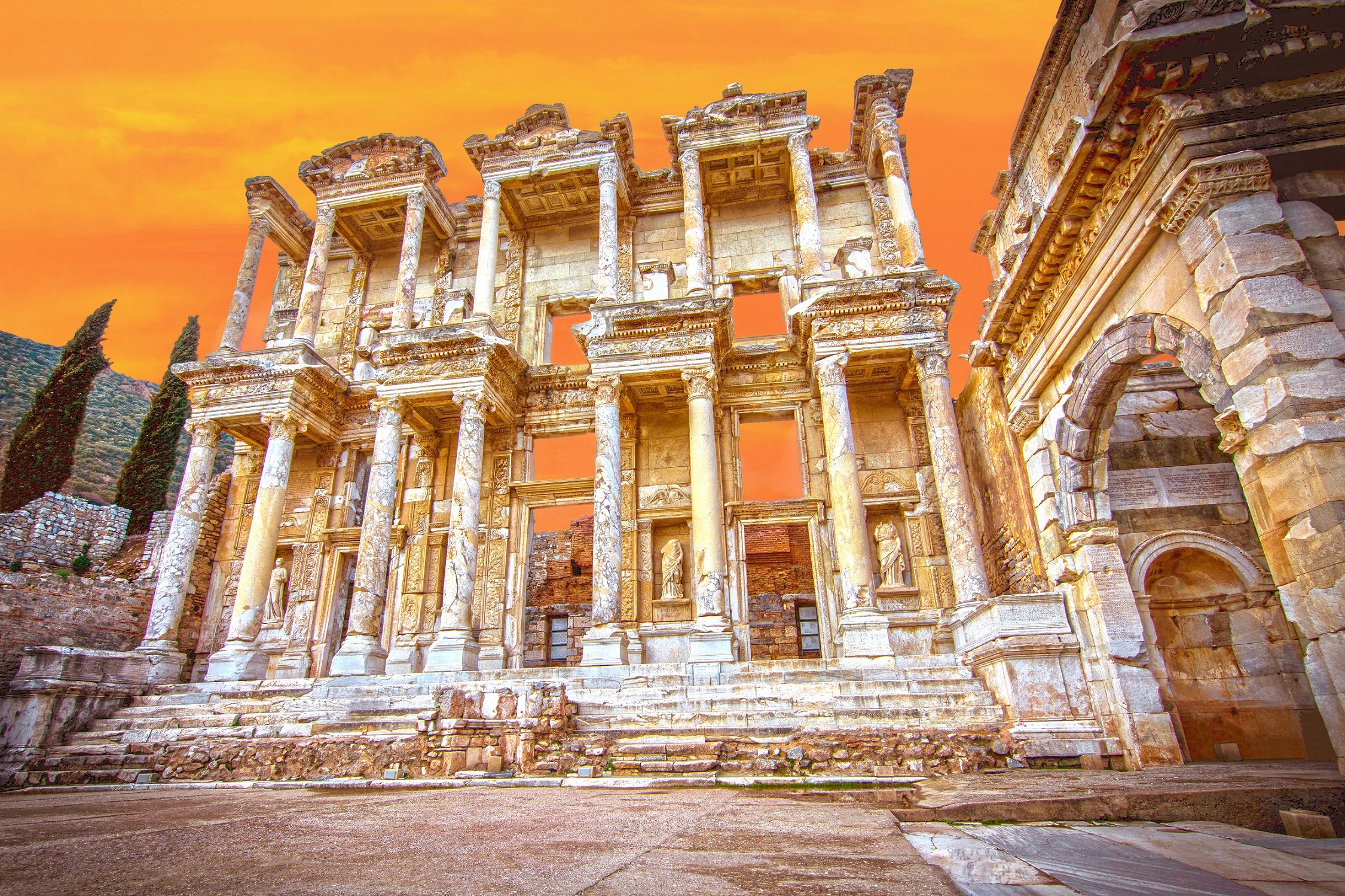 Efes Antik Kenti Hakkında Bilmeniz Gerekenler